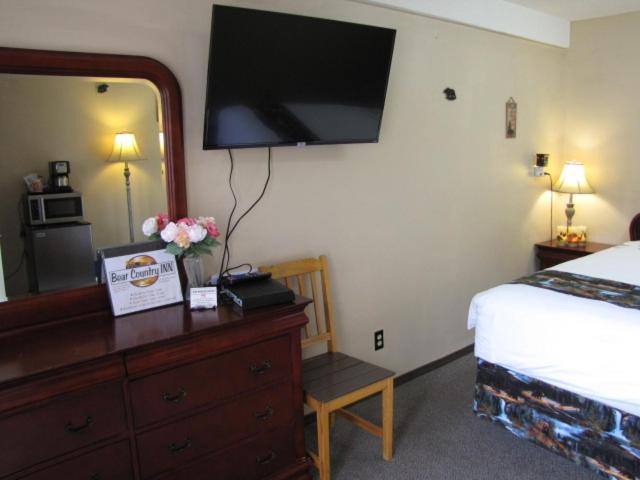 Bear Country Inn And Suites Mountain View Экстерьер фото