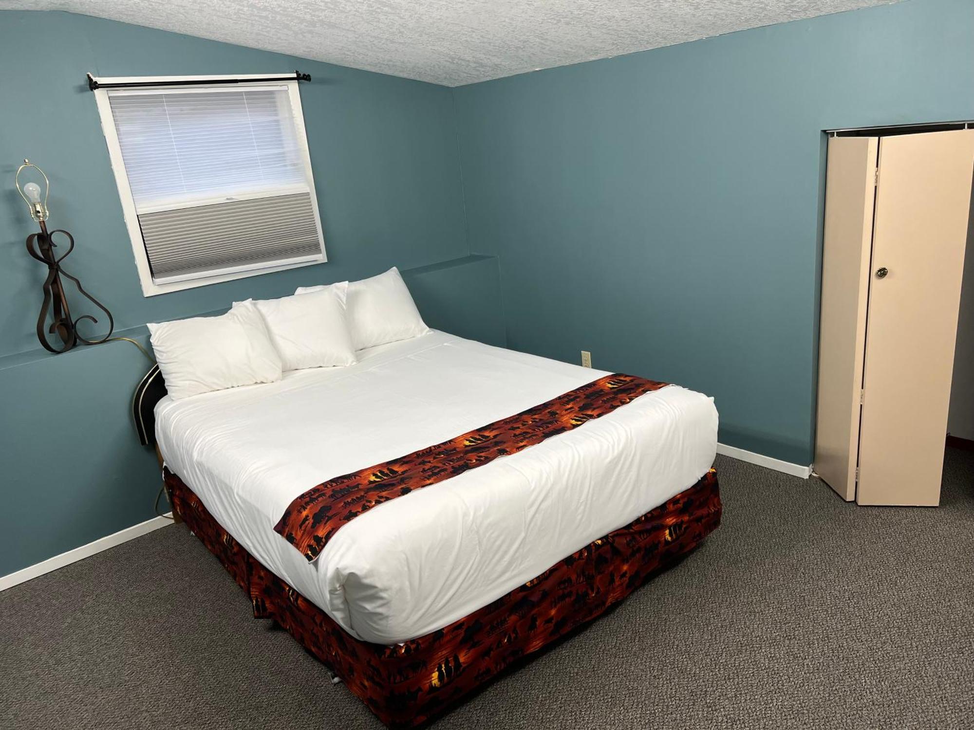 Bear Country Inn And Suites Mountain View Экстерьер фото